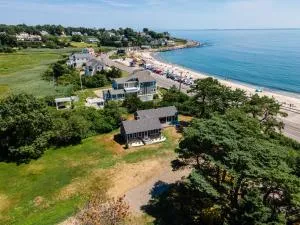 Steps to North Hampton Beach Cottage with Deck! - North Hampton