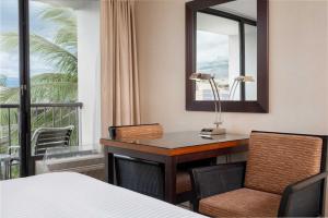 Hoku King room in Maui Coast Hotel
