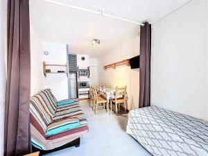 Résidence Cosmos - Studio lumineux · Pied des pistes · Grand Balcon MAE-9334