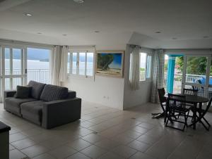 Casa com praia particular com vista incrível em Angra dos Reis