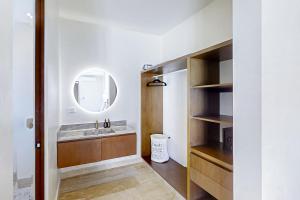 Sapphire nest Studio