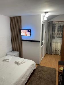 Pensiunea White House