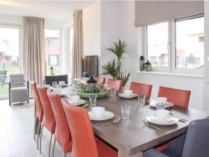 Villa in Friesland with Waterfront Garden