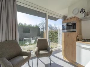 Beachside suite with garden