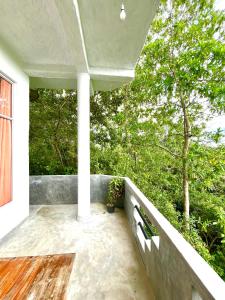 Unawatuna Sea Face Villa - 04