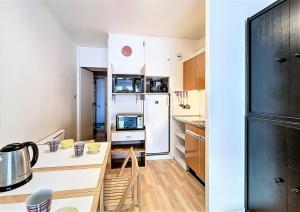 Résidence Cosmos - STUDIO 4 PERSONNES FACE AUX PISTES MAE-9264