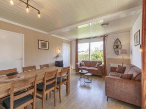 Marvelous bungalow near sandy beach