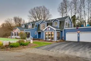 Lakefront Family Retreat with Dock in Newport! - Stanstead Plain