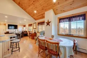 Apartment with Balcony and Lake View in Newport! - North Troy