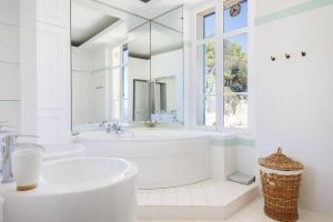 Villas Villa Oneiro, vue imprenable a Theoule-sur-mer : photos des chambres