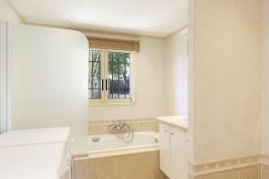 Villas Villa Oneiro, vue imprenable a Theoule-sur-mer : photos des chambres