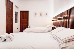 Casa 11-24 by Casa Bolivar