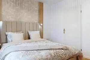 L'Eden - Chelles, Paris, Disneyland - Coubron