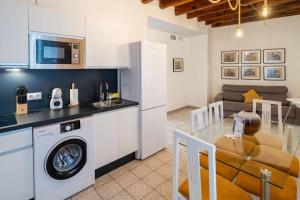 Delightful Apartment Steps from Córdobas Wonders