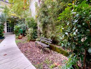 Sant Ambrogio Courtyard Room in shared flat