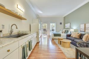 Charming Retreat on Lake Las Vegas with Pool Access!