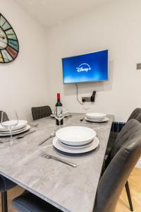 Charming Home in Bromsgrove - Perfect for Groups