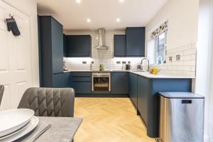 Charming Home in Bromsgrove - Perfect for Groups