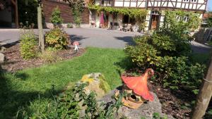 Historisches Fachwerk-Ferienhaus mit Weinkeller und Garten, gute Lage