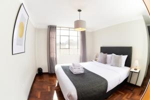 Lovely 3bedroom apt infront Sta Catalina Monastery