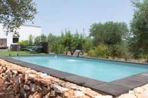 Lamia Papo with exclusive pool