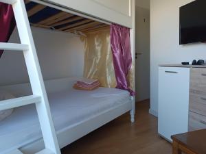 Templar Mini Hostel - Christian Guest House