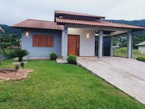 Casa com Hidromassagem e Lareira - Padre Eterno