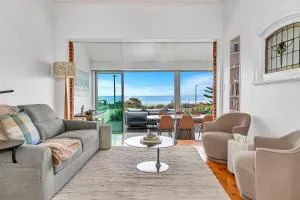 Birdy Beach House - An Idyllic Oceanfront Lifestyle - Grange