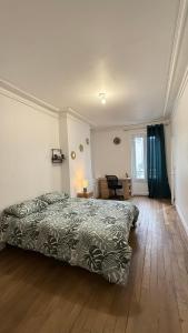 Appartements Le carmes - Retroprojecteur - Hypercentre Orleans : photos des chambres