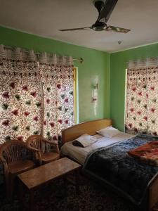 Queen Palace guest house