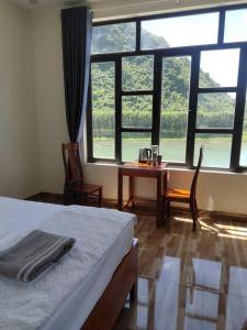 Duong Riverside Homestay