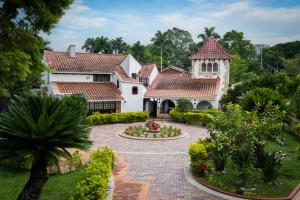 Hotel Chalet El Castillo by Majuva