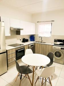 Brand New Beautiful 2 Bedroom, 2 Bathroom