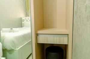 Minimalist and Comfort Living 2BR at Signature Park Grande Apartment By Travelio