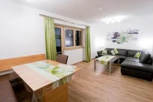 Haus Schennach - Hollenzen