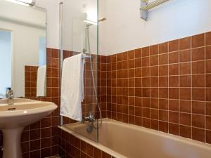 Saint-Philibert: Appart 2 pièces, 53m², terrasse, parking, 4 pers - FR-1-477-249