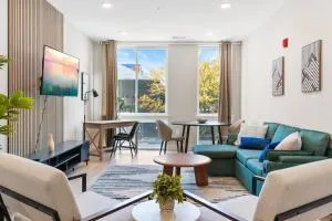 Modern 1-BD - Pier Views - Near Old City - Ablett Village