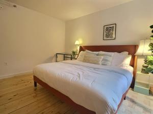 Hibernal33 - Private Room on Access Road