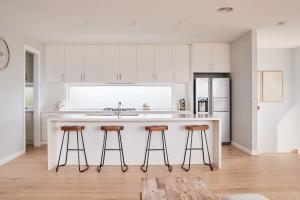 Harbour Horizons - Balcony BBQs and Calm Water Views