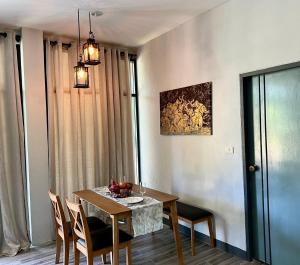 Ta Thai Cooking & Stay