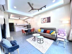 Mountain View 606