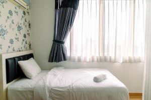 Comfy and Relax 2BR at Mangga Dua Apartment By Travelio