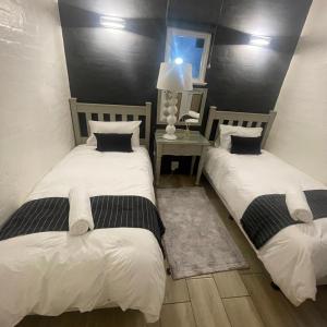 31 Akrotiri, Santorini, Ballito