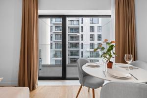 One Cotroceni - Luxurious Apartment with Balcony