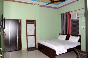 Mahadev Retreat