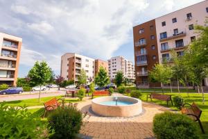 Harmony, Compound Class Park, 4 Parks