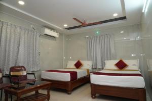HOTEL THANVI iNN