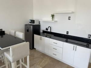 Mahaguay - Bello dto frente al mar