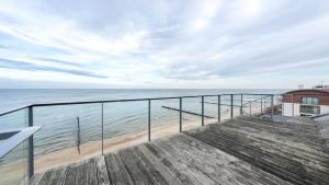 Boulevard, Sun & Snow