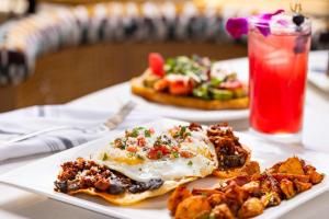 DoubleTree Suites by Hilton Austin Downtown Capitol